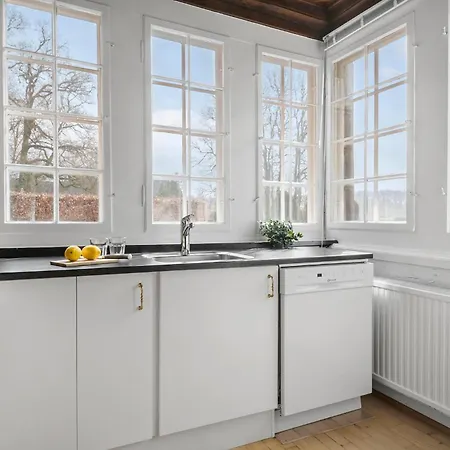 5 Bedroom Cozy In 度假居 Næstved