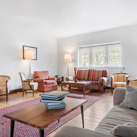 度假居 5 Bedroom Cozy In *