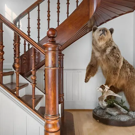 5 Bedroom Cozy In *