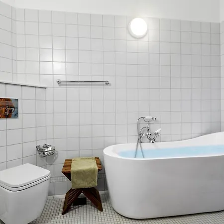 5 Bedroom Cozy In Naestved