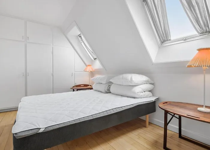 5 Bedroom Cozy In 別荘 Næstved
